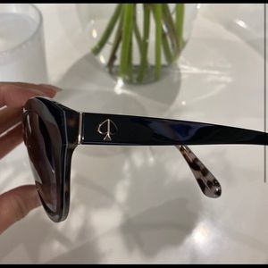 Brand New perfect condition Kate Spade Sunglasses